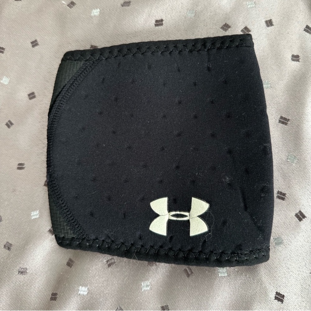 Under‎ Armour Black knee Support